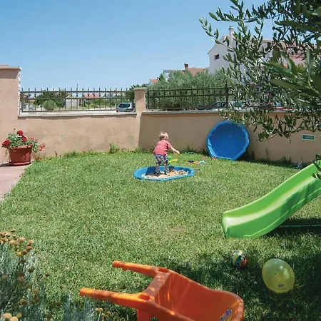 Three-bedroom In Biograd Διαμέρισμα *