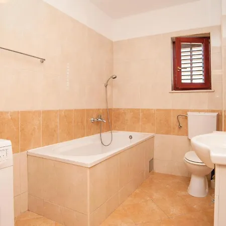 Three-bedroom In Biograd * Opatijski Torovi
