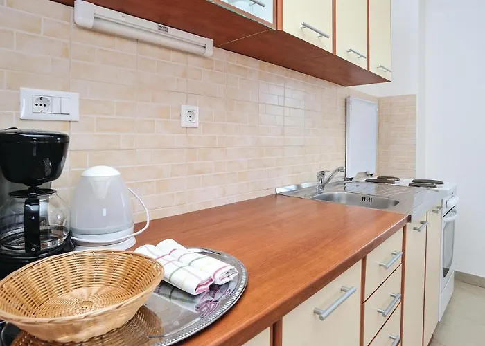 Three-bedroom In Biograd Apartament Opatijski Torovi